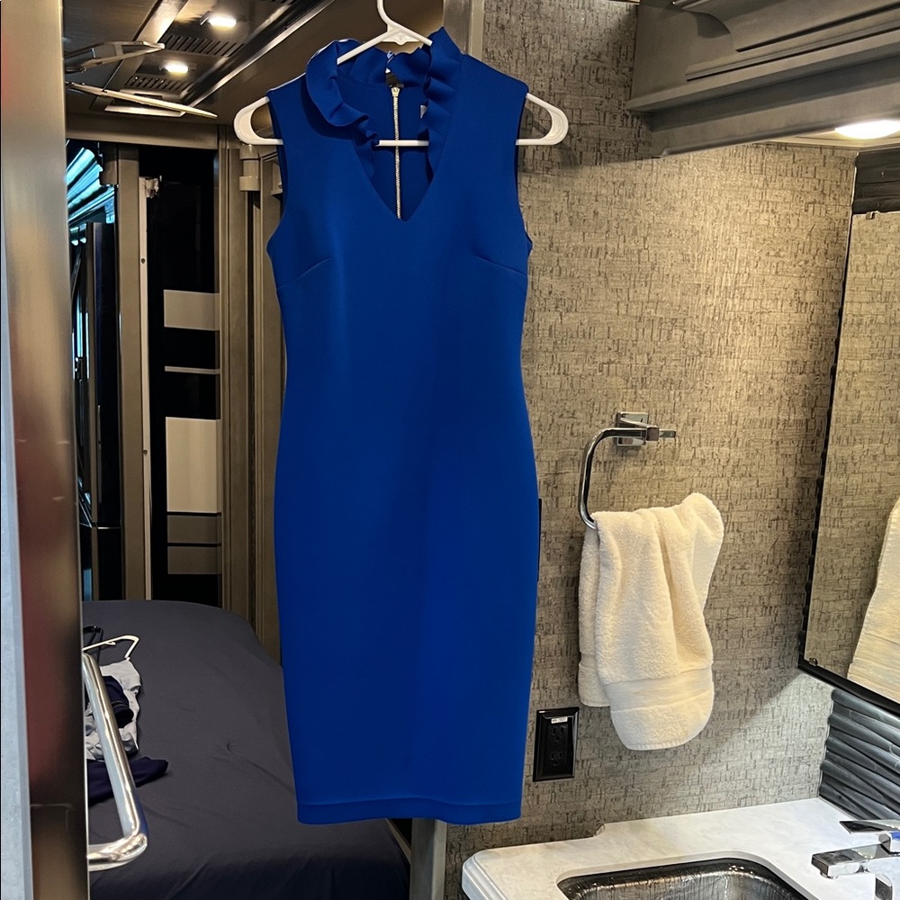 Elegant Blue Sleeveless Dress